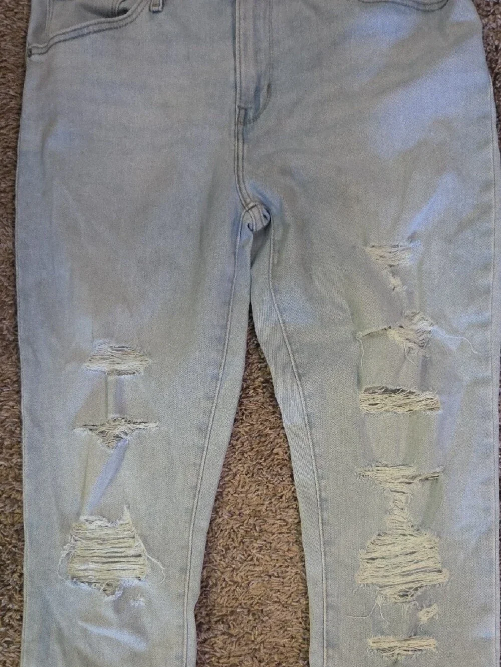Levi's Women's Light Blue Distressed Skinny Jeans - Picture 5 of 9